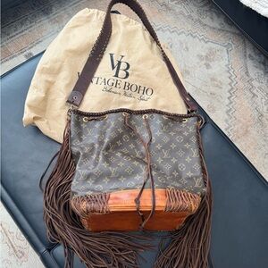 Louis Vuitton Vintage Boho Shoulder Bag with Fringe - Champagne Bag